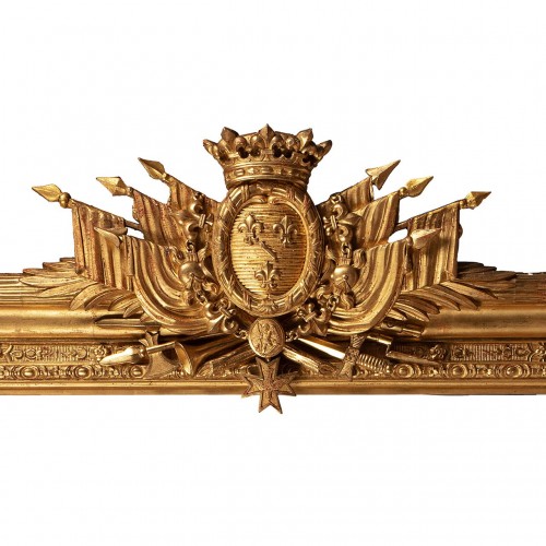 A Louis XIV-style gilt-wood frame with the arms of the &quot;Grand Condé&quot;  - Decorative Objects Style 