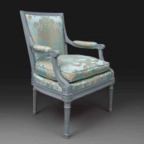 Fauteuil en demi cabriolet Louis XVI, par Georges Jacob, maître en 1765 - Sièges Style Louis XVI
