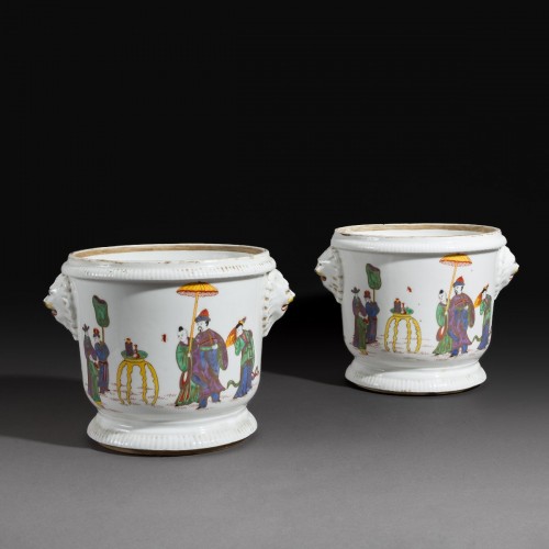XIXe siècle - Paire de seaux à bouteilles en porcelaine de Samson   ''kakiemon'' imitant St Cloud