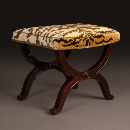 Jeanselme Père et Fils - tabouret curule en acajou  velours de soie tigré - Napoléon III
