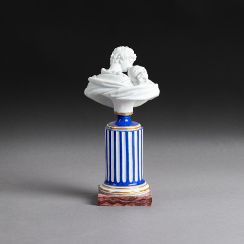 XVIIIe siècle - Le baiser, buste en biscuit de Niderviller, vers 1780
