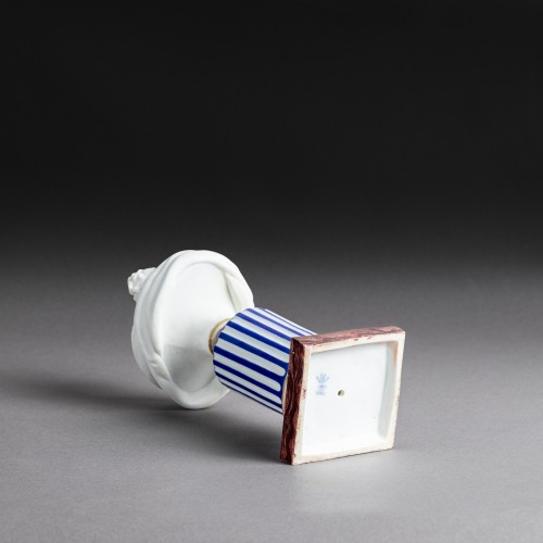 Louis XVI - Le baiser, buste en biscuit de Niderviller, vers 1780