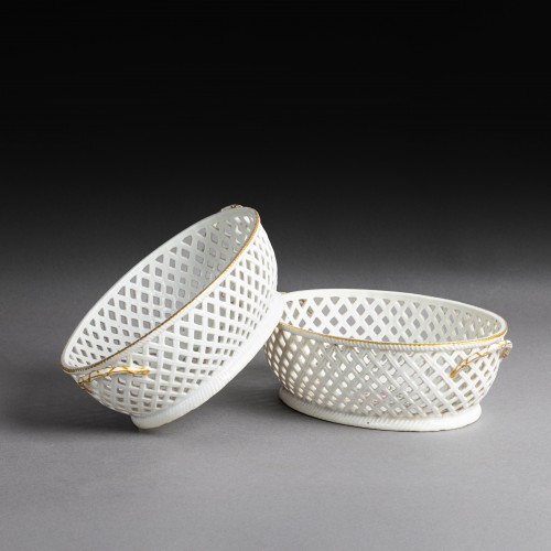 XVIIIe siècle - Paire de corbeilles ovales ajourées - Manufacture du Comte d'Artois, vers 1780