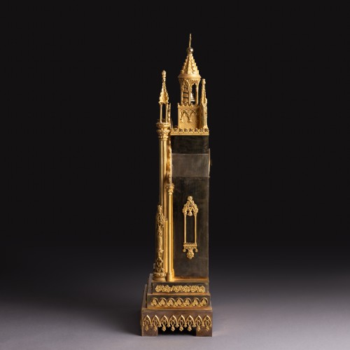 Antiquités - Large Cathedral Clock, Troubadour In Finely Gilded Bronze - Circa 1830 Weibel In Lyon