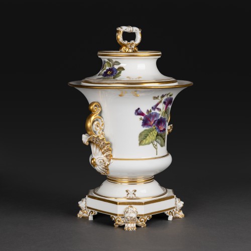 Antiquités - Escalier de Cristal, vers 1830 - important vase glacière en porcelaine - période Boin