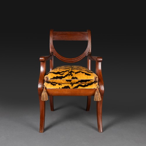 XIXe siècle - Jacob Desmalter - fauteuil de bureau à chassis en acajou et velours de soie - Empire,