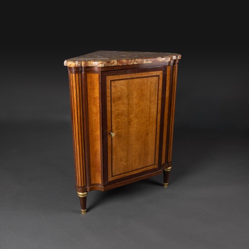 Etienne Levasseur, Maitre In 1767—corner Cupboard - Lemonwood —louis XVI P - 