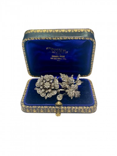 Broche Napoléon III sertie de diamants, écrin VEVER