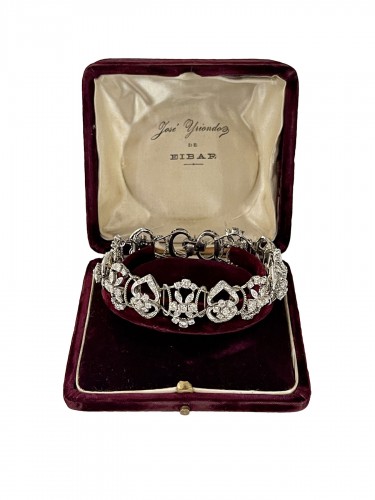 Bracelet en or gris serti de diamants pour un poids de 7 carats