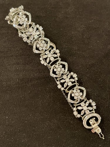 Bracelet en or gris serti de diamants pour un poids de 7 carats - SeblAntic