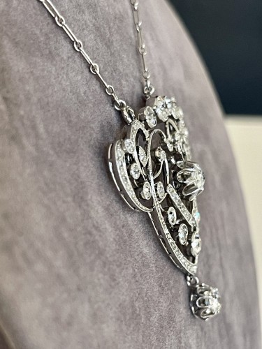 Garland Pendant In Platinum And Old Mine Cut Diamonds Belle époque  - Antique Jewellery Style Art nouveau