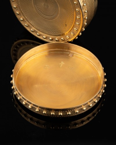 18th century - Louis XVI Gold Drageoir Box