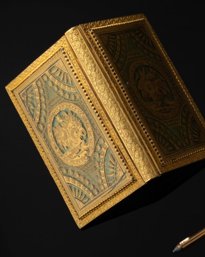 XIXe siècle - Carnet de bal en verre églomisé d'époque Charles X