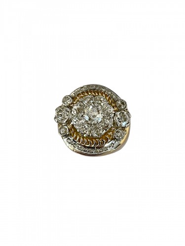 Important Ring Set With Old Cut Diamonds