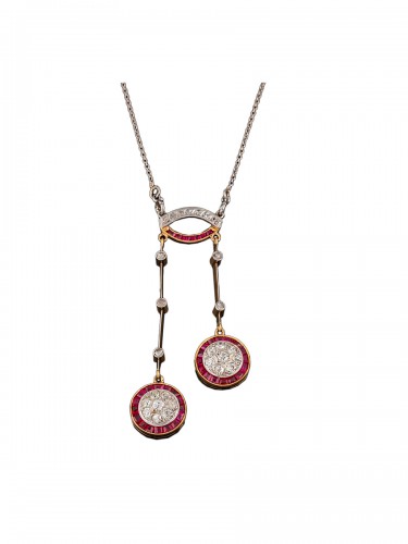 Néglige Necklace In Gold, Platinum, Diamonds And Rubies