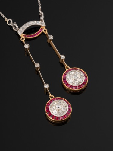 Art Déco - Néglige Necklace In Gold, Platinum, Diamonds And Rubies