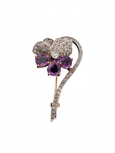 Broche Pensée en or, argent, diamants et améthystes