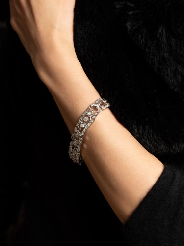 XXe siècle - Bracelet Ruban en platine, or et diamants