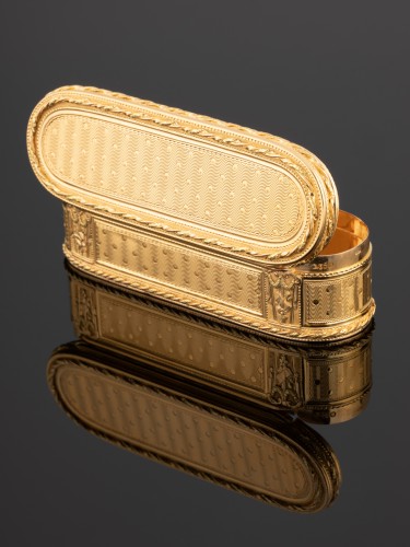 Louis XVI Gold Snuff Bo - 