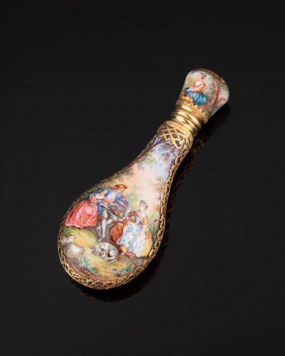 Large Napoleon III Gold And Enamel Salt Bottle - 