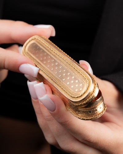 18th century - Charles Le Bastier - Oblong Snuffbox In Colored Gold 
