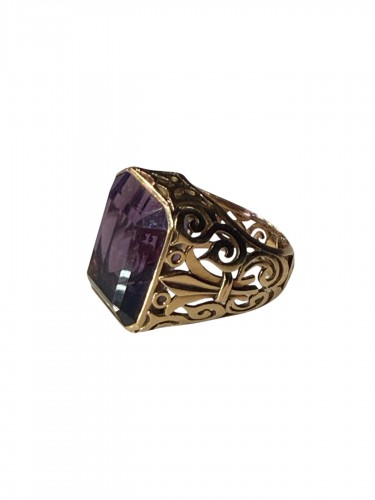 Important Gold And Amethyst Ring