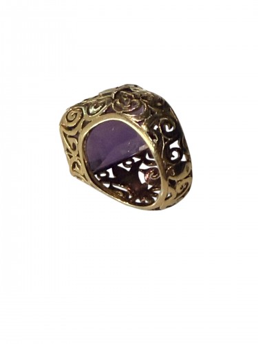 Important Gold And Amethyst Ring - 