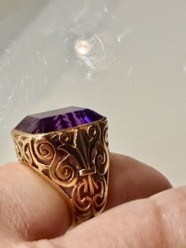 Important Gold And Amethyst Ring - Art nouveau