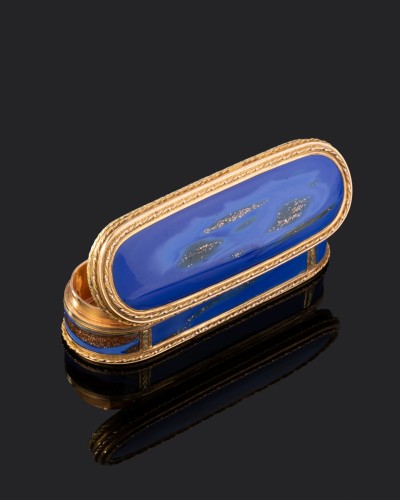 Objets de Vitrine  - Tabatière en or et verre adventuriné époque Louis XVI