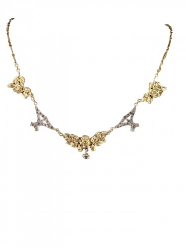 Art Nouveau Necklace In Gold And Diamonds