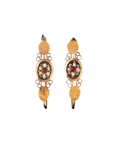 Paire de poissardes en or