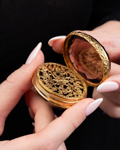 Gold And Smoky Quartz Vinaigrette Scent Bottle - Objects of Vertu Style Louis-Philippe