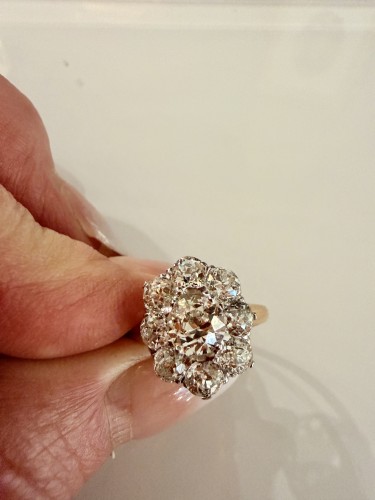 XXe siècle - Bague Pompadour en or et diamants de taille ancienne