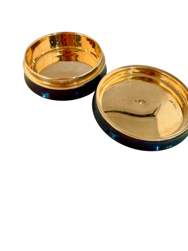 Objets de Vitrine Coffret & Nécessaire - Boite en or et micro-mosaïque