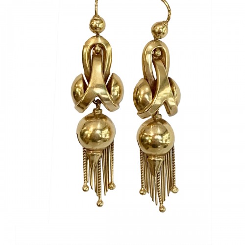 Pendants d'oreilles Neo-classiques vers 1840