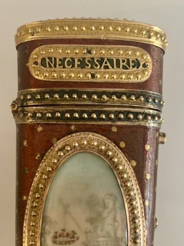 Louis XVI - Nécessaire de voyage en laque et or du XVIIIe siècle