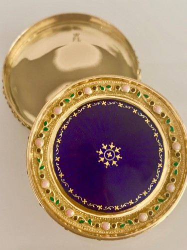 Round box in gold and enamel - Objects of Vertu Style Louis XVI