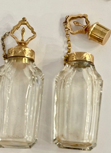 Antiquités - Perfume nécessaire Paris 1750 cristal gold