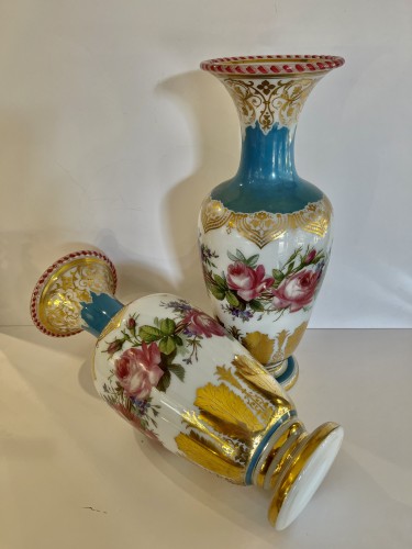 Paire de vases en cristal d'opale savonneux, Baccarat - SeblAntic