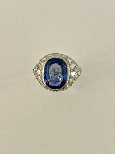 Platinum ring set with a certified natural Burmese sapphire - Antique Jewellery Style Art Déco