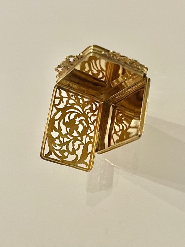 19th century - Gold Vinaigrette And Cameo Pendant