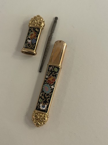 Restauration - Charles X - Charles X gold and enamel embroidery nécessaire set