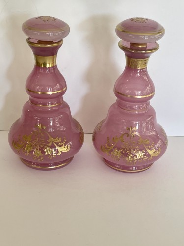 Paire de flacons en opaline rose - Verrerie, Cristallerie Style Napoléon III