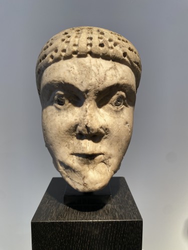 Marble head of Man, Southern Italy 12th century - Sculpture Style Middle age