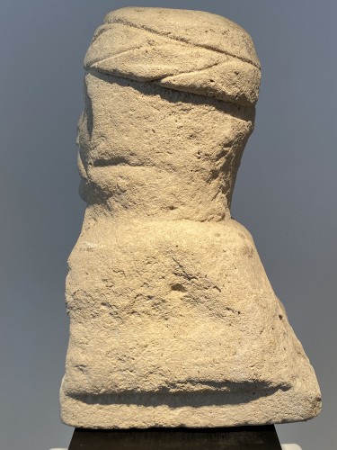 XIe au XVe siècle - Homme au keffieh, France XIVe siècle