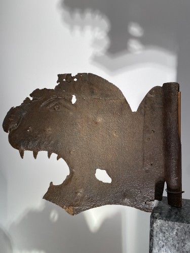 Antiquités - Head of a Bear, France 16th century