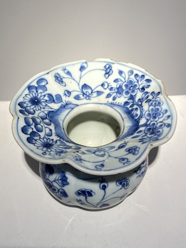 18th century - Porcelain spittoon (China, Kangxi 1660-1722)