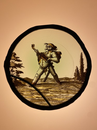 Glass & Crystal  - Two Grotesque musicians, France 17th century