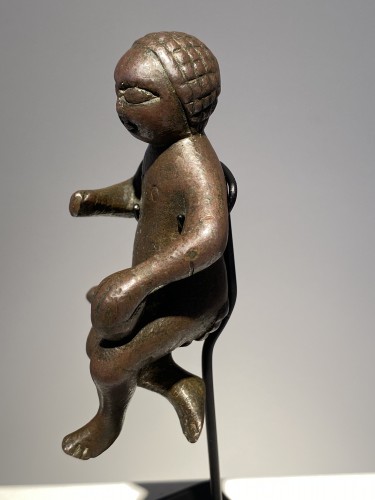 Enfant Jésus sur le bras de Marie, Mosan vers 1450-1500 - Seghers & Pang Fine Arts