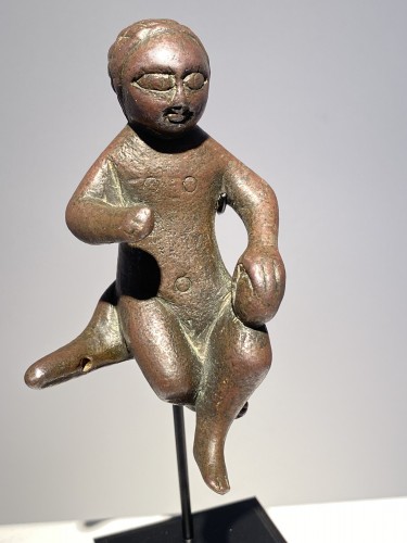 Antiquités - Enfant Jésus sur le bras de Marie, Mosan vers 1450-1500